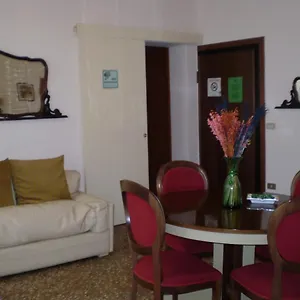 https://bnb-casalvador.hotelslidodijesolo.com